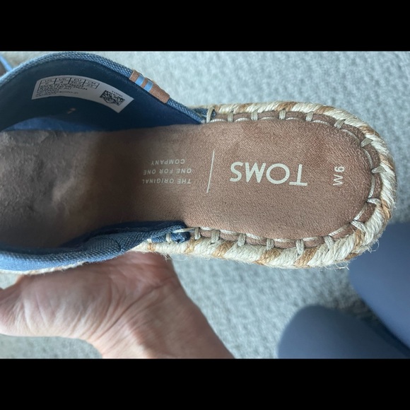 TOMS’s wedge jean sandal size 6 - Picture 7 of 7